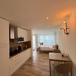 La - & - Sqh Member Hotel 4*