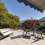 La - & - Sqh Member Hotel