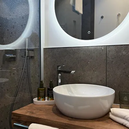La - & Rooms, By Remorino Aparthotel Locarno