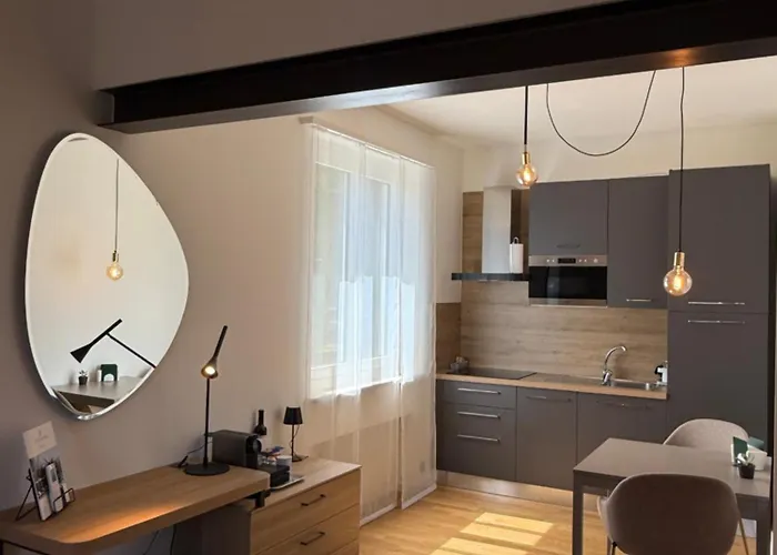 호텔 Hotel La Villa - Studios & Rooms 로카르노